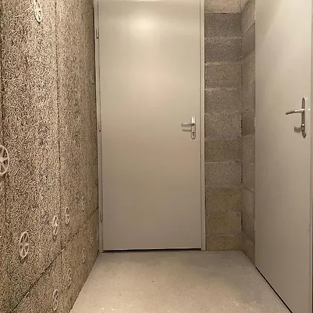Modern 3 Bed Penthouse Apartment, Balcony & Garage, Close To Village & Bus Apartment